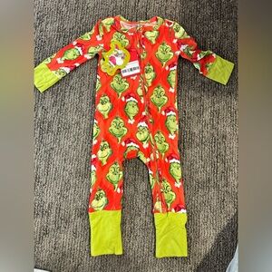 Posh Peanut The Grinch BNWT 9-12 month convertible pajamas